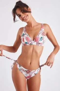 Maillot De Bain 2 Pièces écru Banua & Juste Erlea -Joli Vetement 22e banua c erlea zhc11 juste erlea zhc11 dev