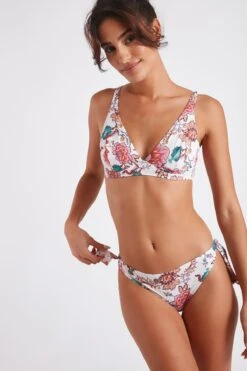 Maillot De Bain 2 Pièces écru Banua & Juste Erlea -Joli Vetement 22e banua c erlea zhc11 juste erlea zhc11 dev1