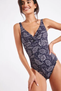 Maillot De Bain Une Pièce Bleu Marine NANCIE JAYERA